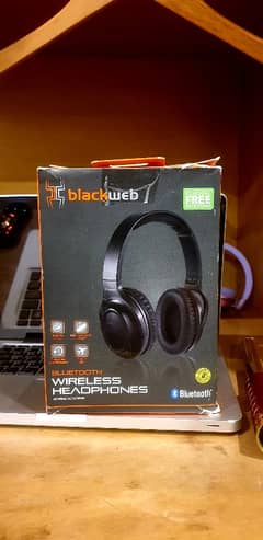 Bluetooth headphones