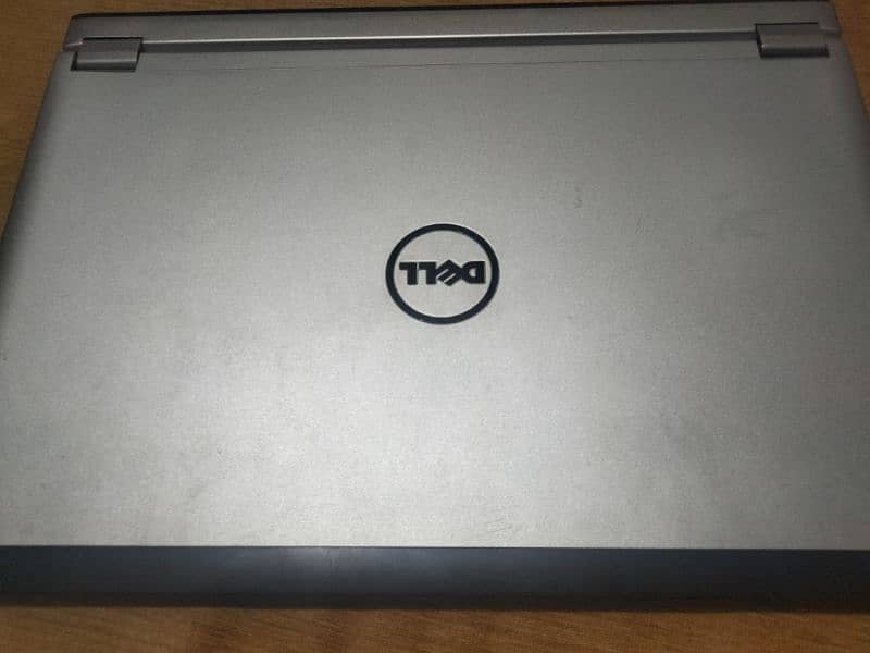 Dell Laptop 3