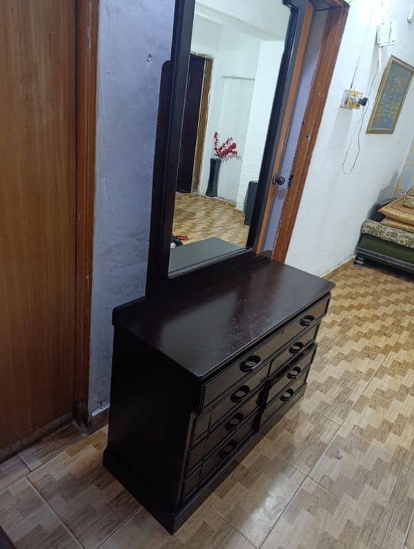 heavy wooden dressing table 1