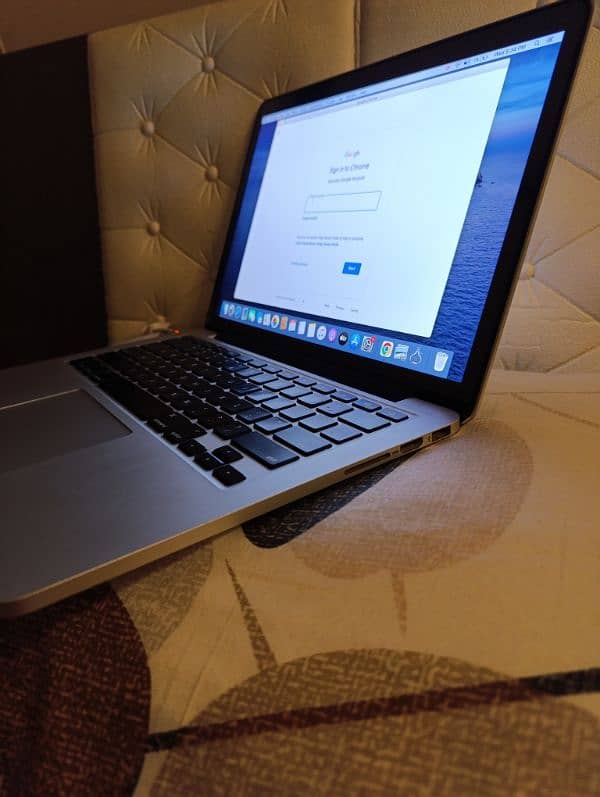 macbook pro 14 mid 8/256 for sale 2