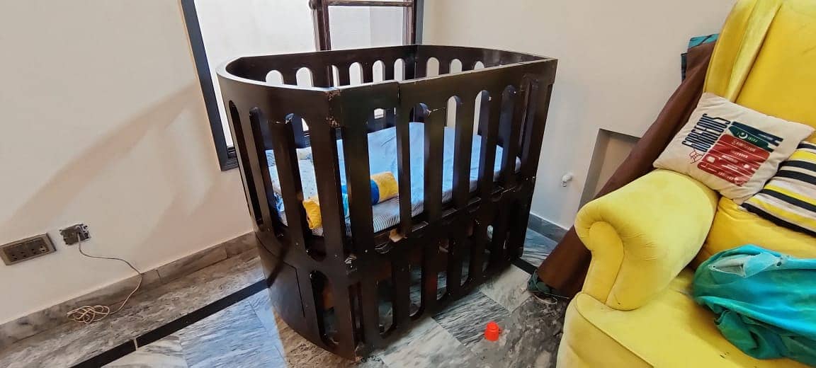 Kids cot / Baby cot / Baby bed / wooden cot / kids bed / cot 1