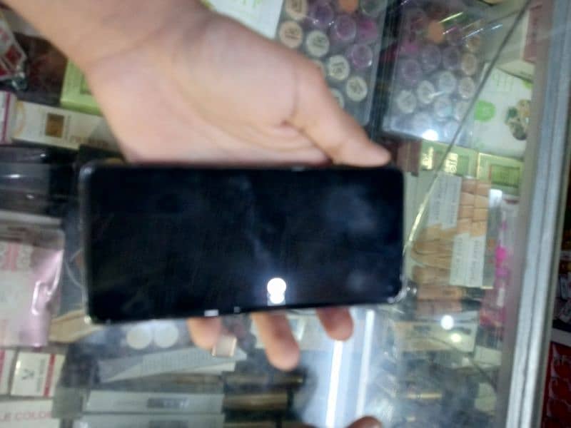 Samsung S10 non pta 8/10 condition 3