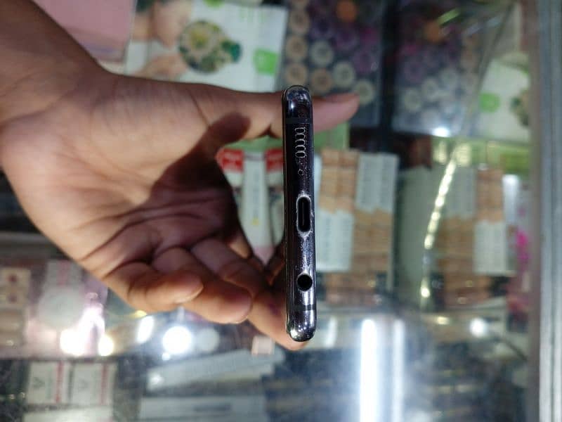 Samsung S10 non pta 8/10 condition 6