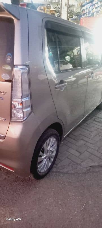 Suzuki Wagon R Stingray 2015 4