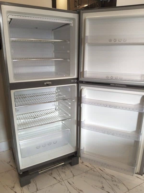 Fridge for sale in good condition. 1