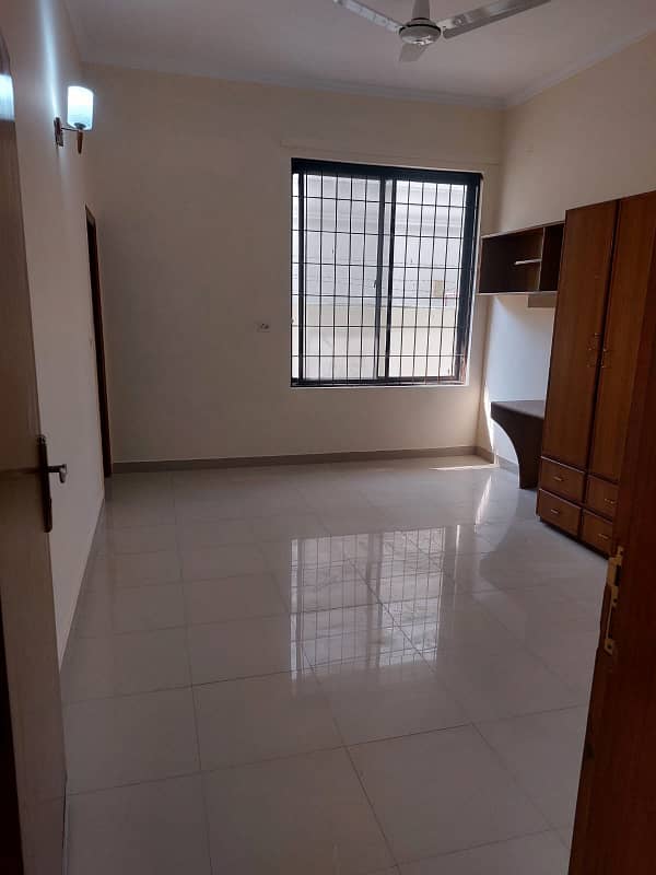 20-Marla Full House for Rent in DHA Ph-1 Lahore Owner Built House. 10