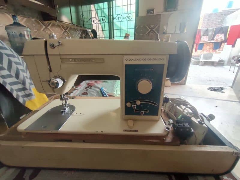 Original Toyota Sewing Machine 4