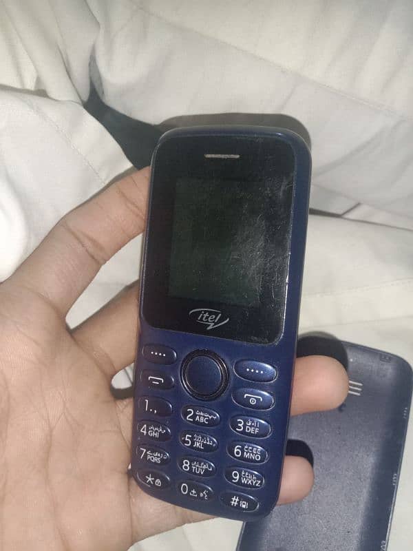 itel 100 mobile for sale 6