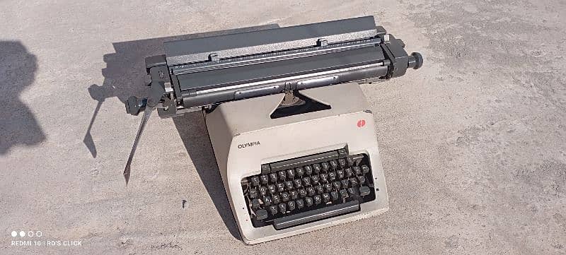 Typewriter Olympia for sale. 1