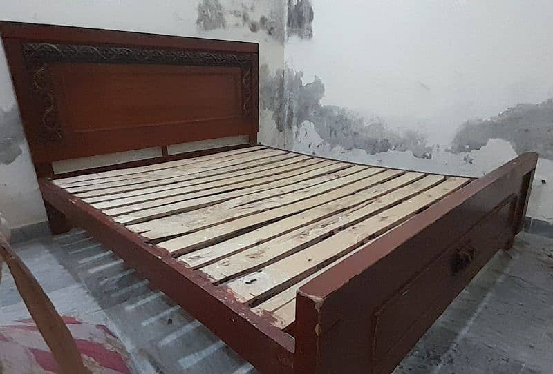 Queen Size Bed 7