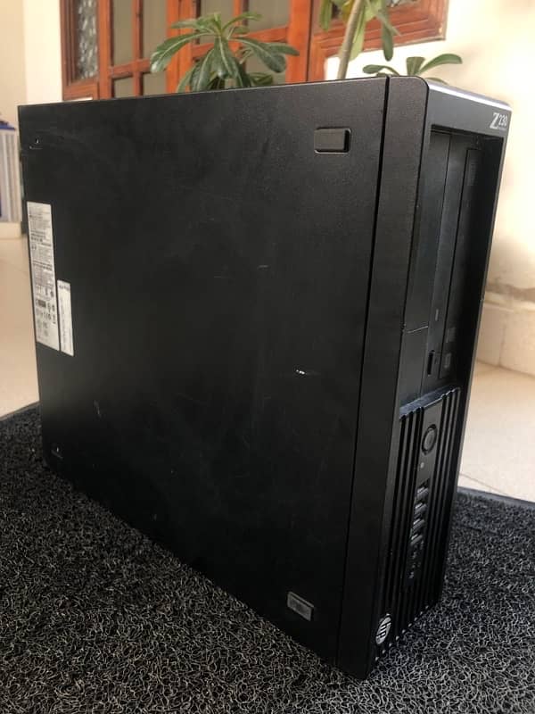 Hp Z230 Workstation 2