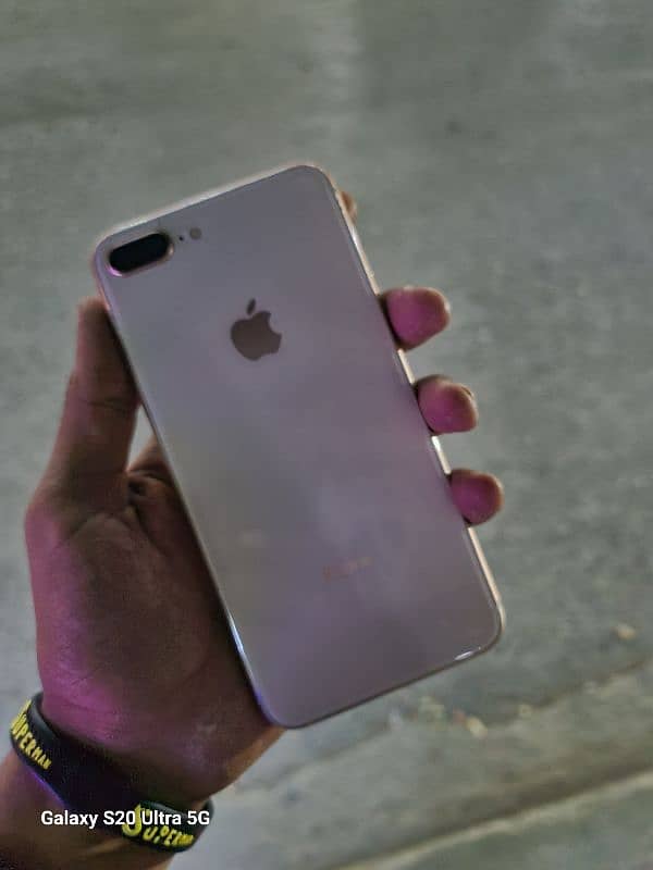 iPhone 8lus 64G APROVEd 0