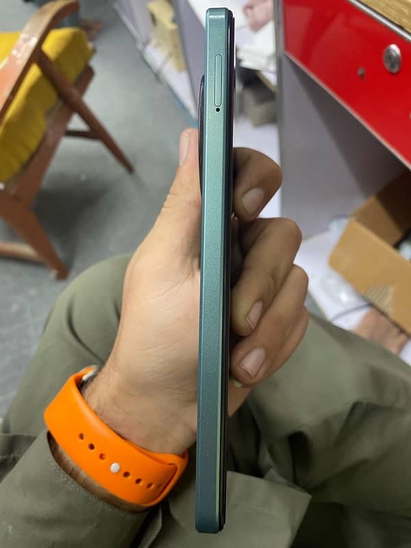 redmi A3 4gb 64 ram watsapp number 03195422206 3