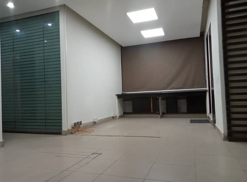 700 Square Feet Brand New Full Furnished Corporation Office For Rent At Main Boulevard Gulberg 3 Lahore 15