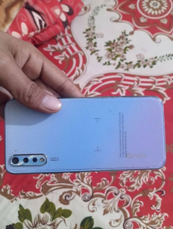 VIVO S1 MOBILE FOR URGENT SALE 5