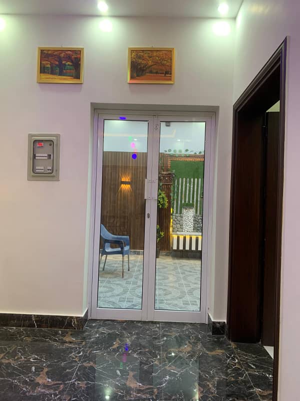 CHEAP AND URGENT 8 MARLA 100 SQUARE FEET HOUSE FOR SALE IN NAZEER GARDEN 13