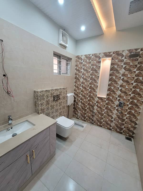 1 Kanal Brand New Lavish House For Sale 23