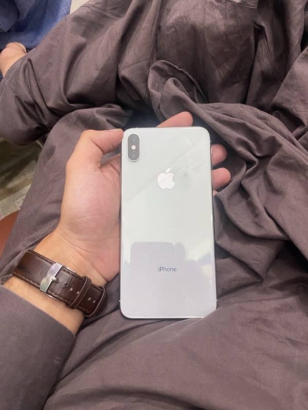 iphone xsmax pta approved 256gb 81 Bettery only kit 0