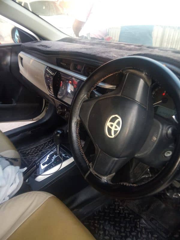 Toyota Corolla Altis 2014 (NEGOTIABLE) 2