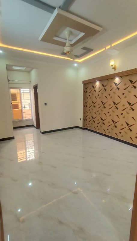 HOUSE FOR RENT IN GULBERG RESIDENCIA ISLAMABAD 0