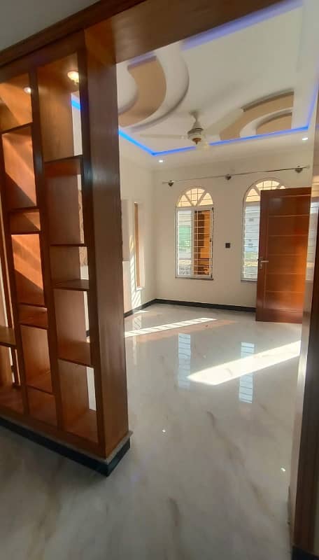 HOUSE FOR RENT IN GULBERG RESIDENCIA ISLAMABAD 3