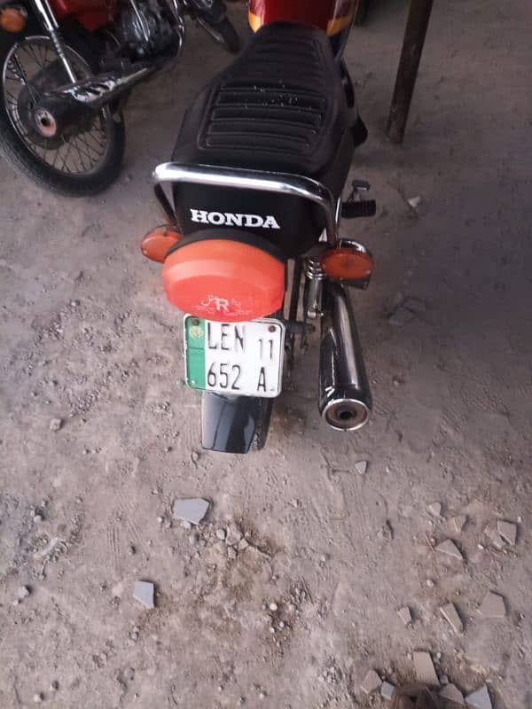 *HONDA CG 125 (2011 MODEL)* 0