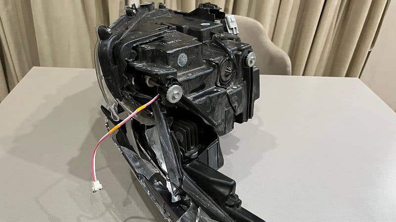 fortuner right side headlight 2023 6