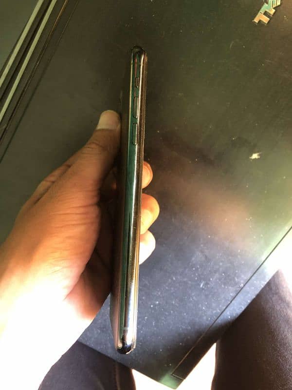 iphone 11 pro max PTA approved 1