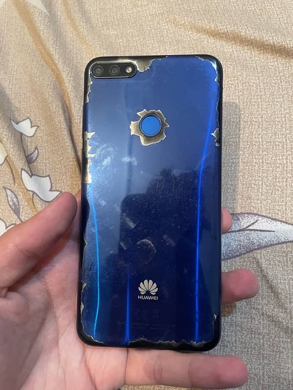 Huawei y7 Prime 2018 fixed price good phone pta (selfie camera broken) 2