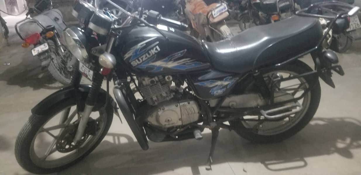 Suzuki GS 150 2018 0