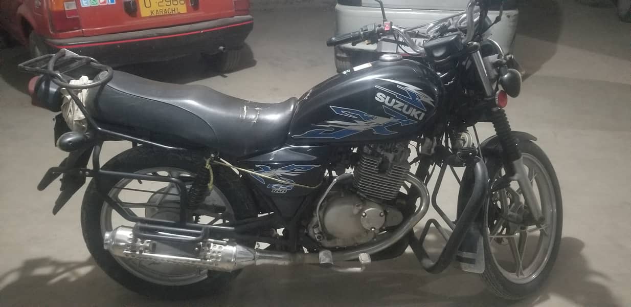 Suzuki GS 150 2018 1