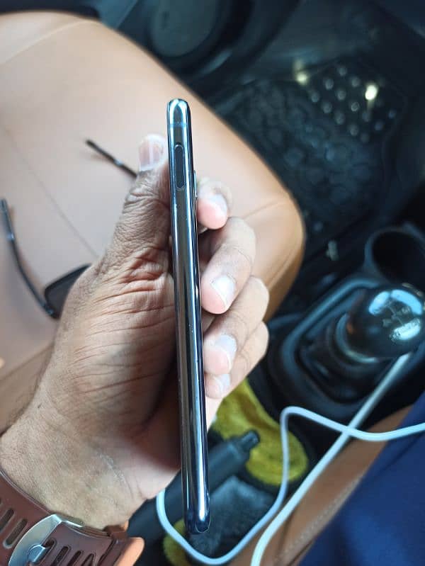 Samsung galaxy S10E 6/128GB Non PTA 8