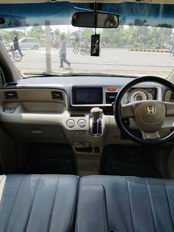 Honda Life pearl white for sale 9