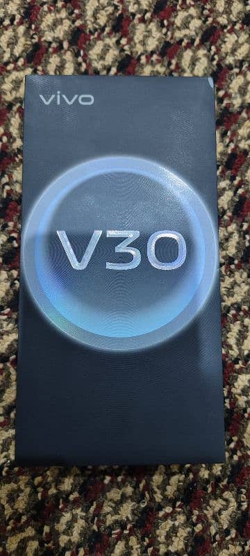 vivo v30 12+12 256gb for sale 4