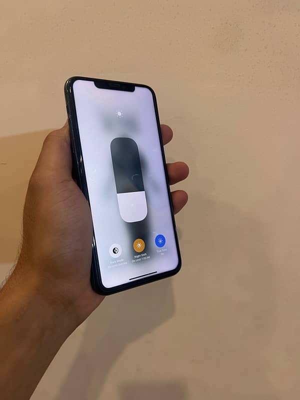 iphone 11 pro Max factory unlock 3