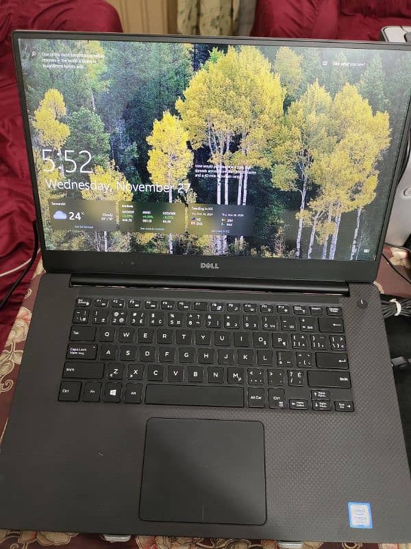 Dell Precision 5520 i5 7th 0