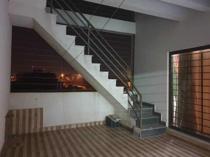 1 Kanal 3 Bed Luxury Brand New Upper Portion Available For Rent In Tauheed Block Bahria Town Lahore 0