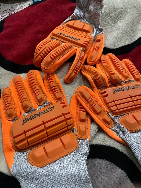 HEAVY DUTY GLOVES FOR SALE 0