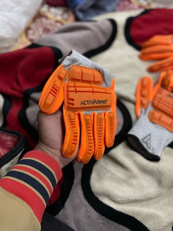 HEAVY DUTY GLOVES FOR SALE 2