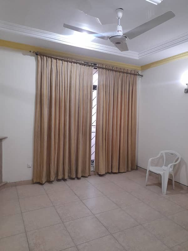 E11 Upper Portion 3 Bed 10 Marla For Rent 14