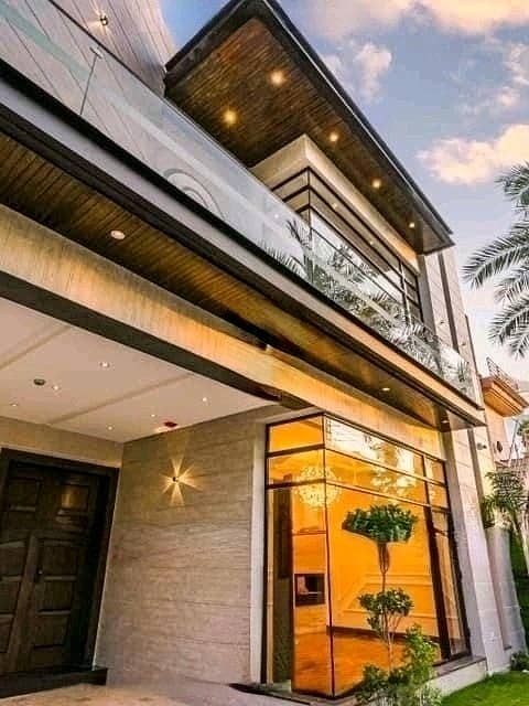 10 Marla luxury House Available For Sale In DHA PHASE 7 Lahore 8