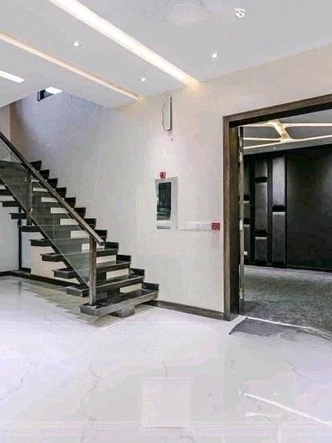 10 Marla luxury House Available For Sale In DHA PHASE 7 Lahore 10