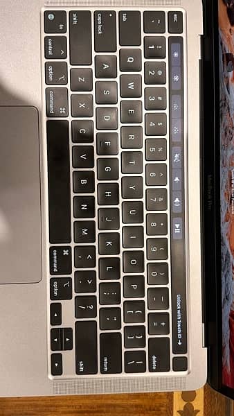 Macbook Pro 2020 M1 8/512gb 30 charge cycles 5