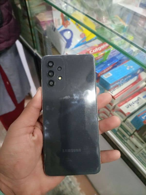 Samsung Galaxy A32 0