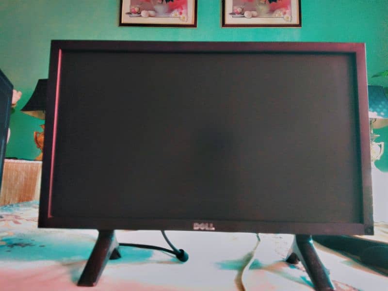 Dell led Black lit 24'inch 0