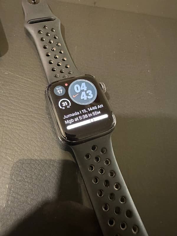 Apple Watch Series 6 Nike Edition 5