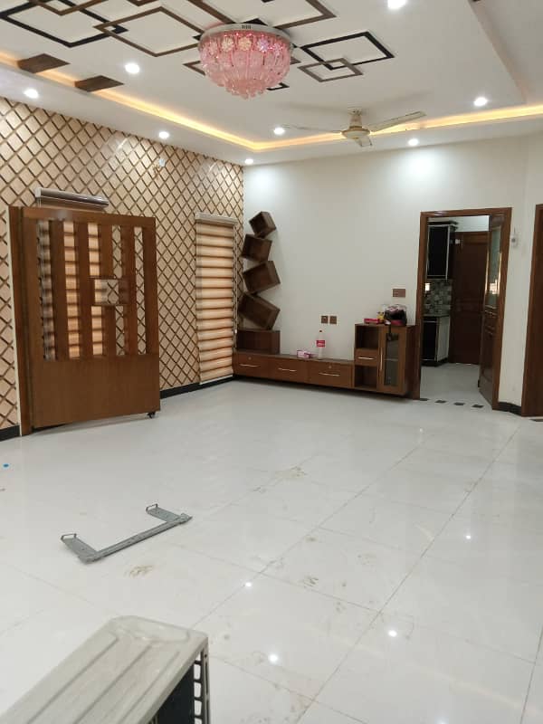 5 Marla Brand New Luxury House Available For Rent in AA Block Bahria Town Lahore 0