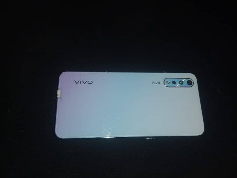 VIvo S1 8GB/256GB i mint condition 1