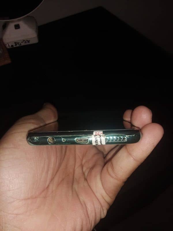 VIvo S1 8GB/256GB i mint condition 3