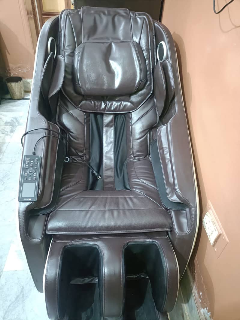 JC Buckman Rejuvenate Us 3D Massage Chair TMC 211 3